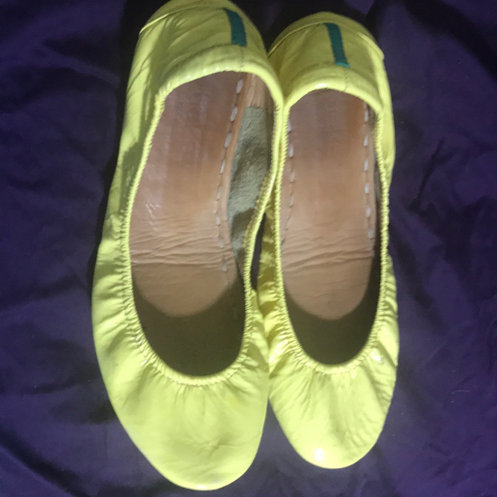 Yellow patent Tieks!